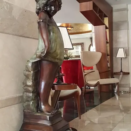 Hotel Mona - Special Class